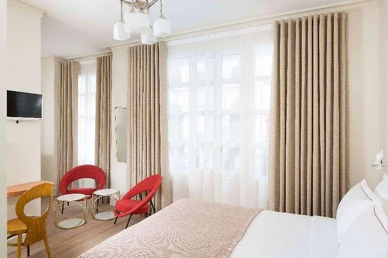 Szálloda Celeste Batignolles Montmartre *